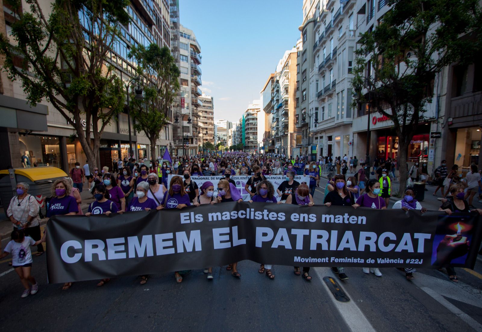 València clama contra los crímenes machistas