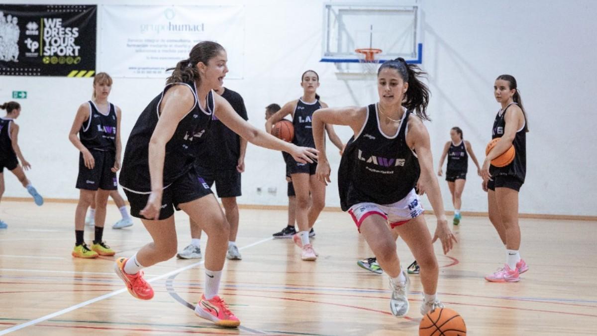 El proyecto catalán de Law6, ganador de la I edición de los premios Basket Girlz, ha creado un espacio en el que las jugadoras, en fase de formación, tienen acceso a un entorno profesional