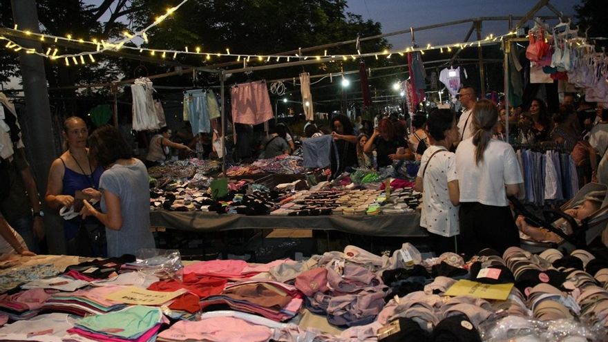 La única jornada del mercadillo nocturno de Lucena se celebrará el 15 de agosto