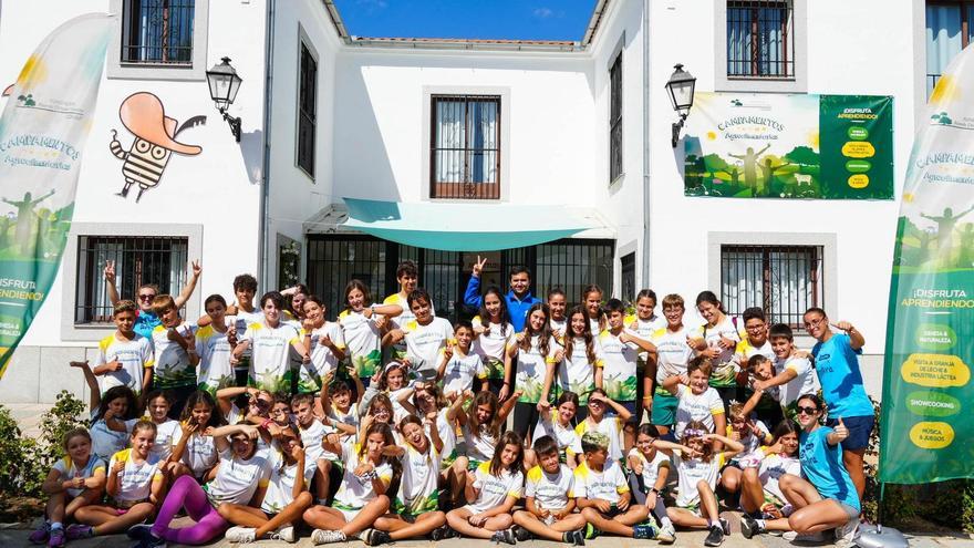 Participantes en los Campamentos Agroalimentarios de la Fundación Ricardo Delgado Vizcaíno.