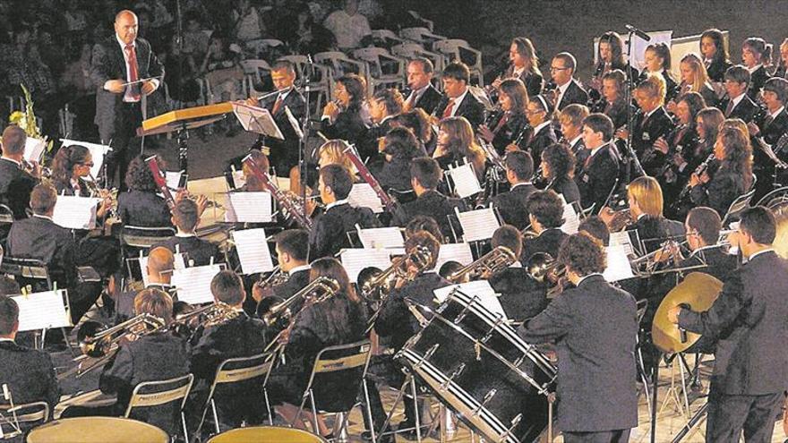 La Alianza de Vinaròs recibe a la banda de música del Ejército