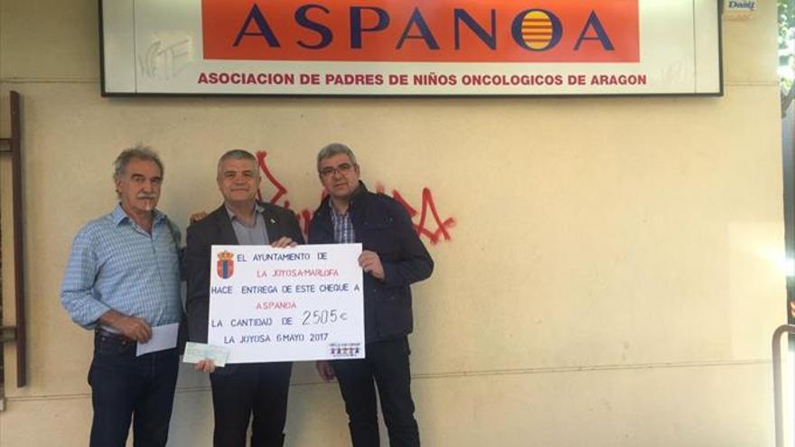 El municipio hace entrega de 2.500 euros a Aspanoa