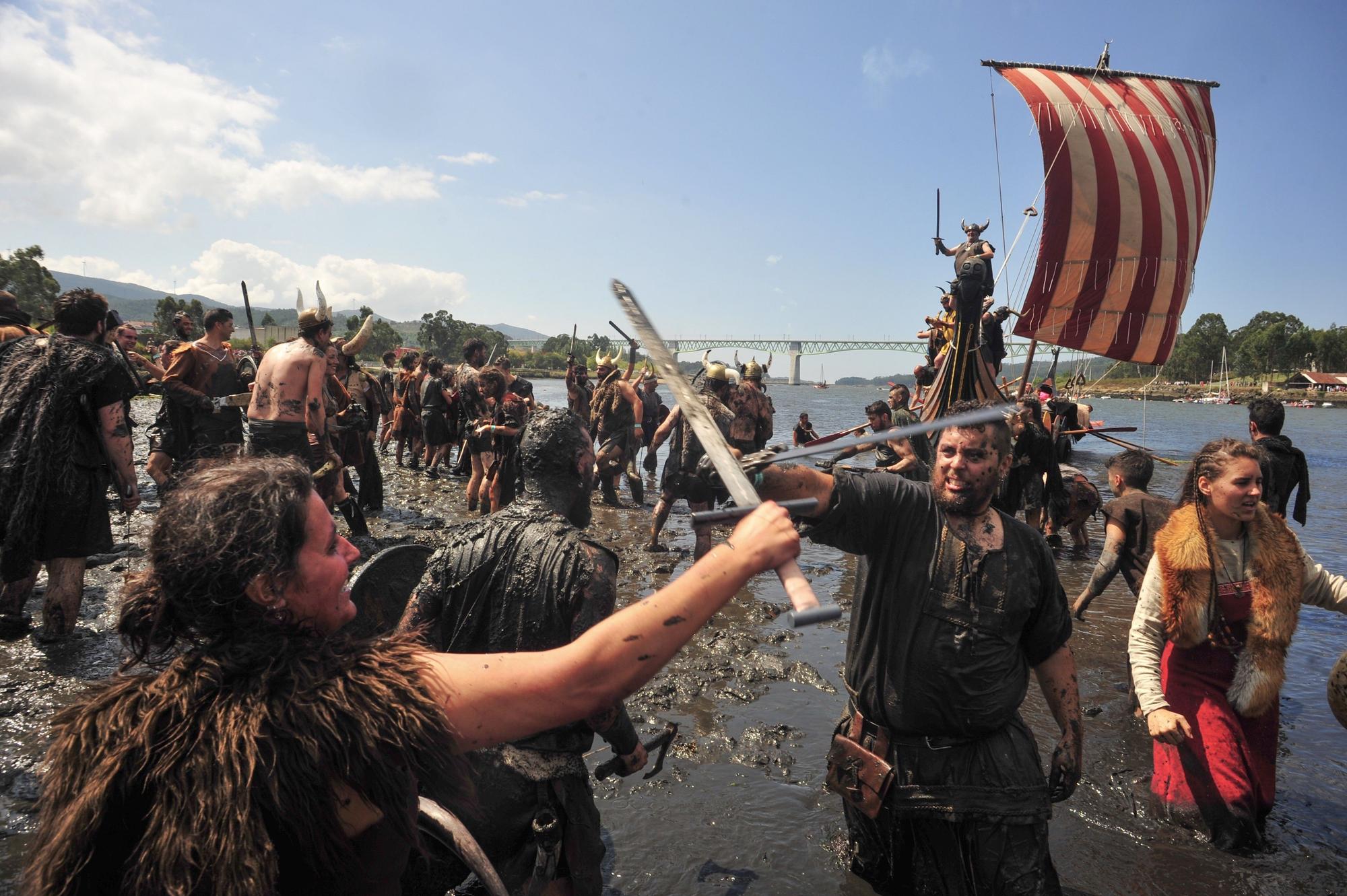 Romería vikinga de Catoira.