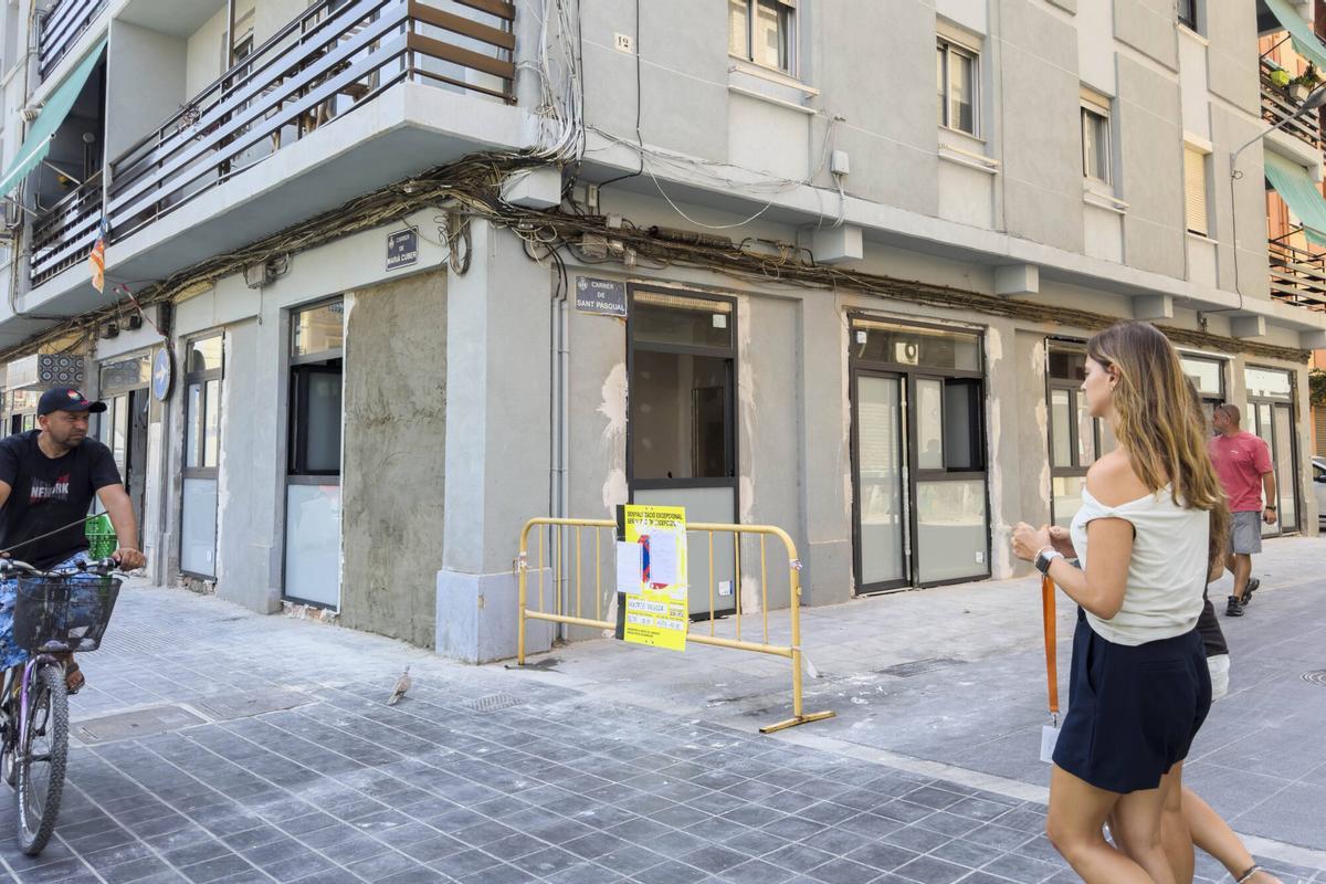 Valencia. VLC. Bajos reconvertidos en viviendas a 5000€ m2 y 7500€ m2 en el Canyamelar y el Grao. Bajos en Mariano Cuber, a 5000€ m2