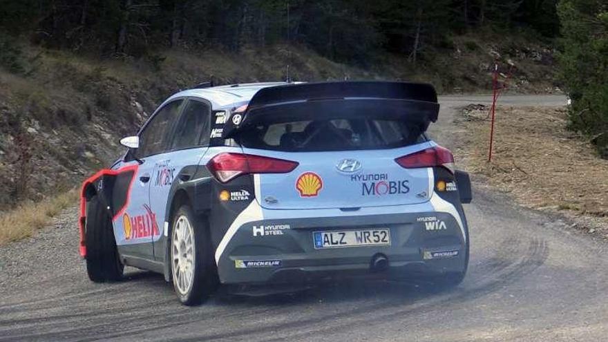 Test de Hyundai con el i20 WRC.