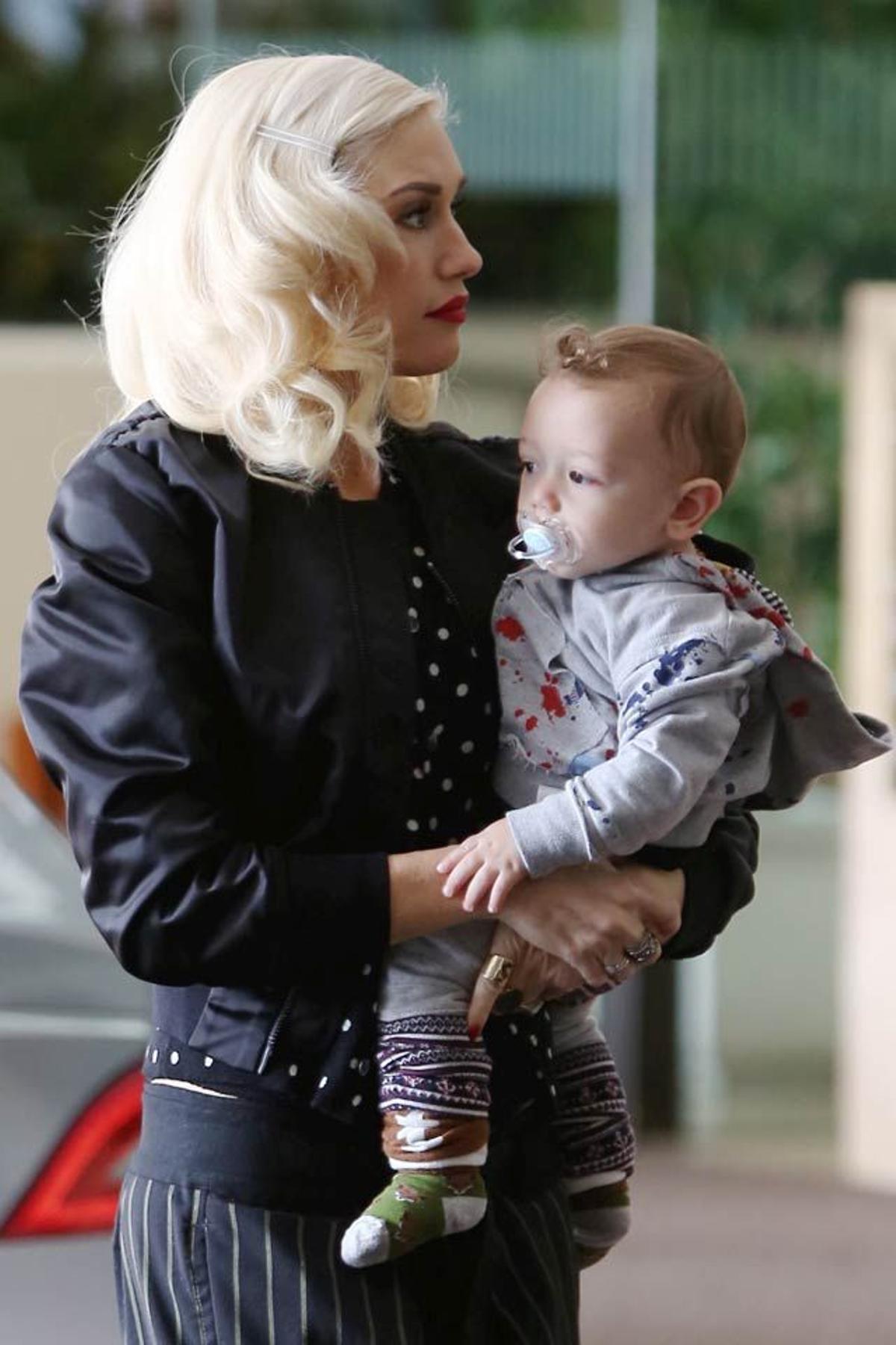Gwen Stefani pasa una relajada tarde en compañía de Apollo