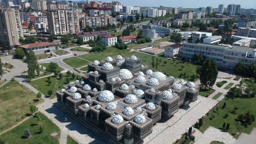 Biblioteca Nacional de Pristina, Kosovo..jpg