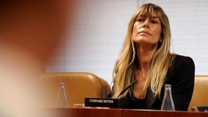 Peinado porta Begoña Gómez davant un jurat popular per malversació