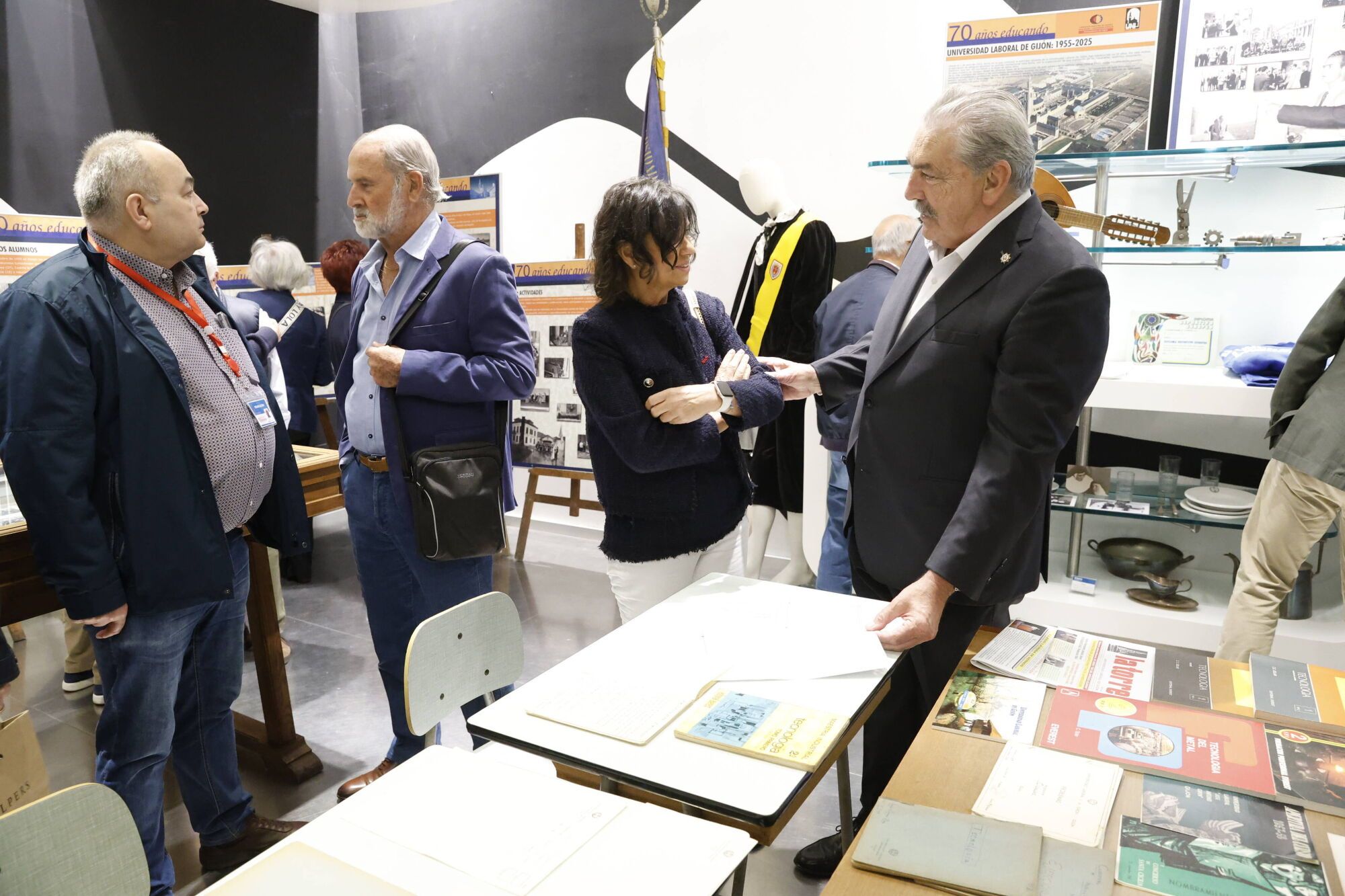 Inauguración de la exposición por el 70.º aniversario de la primera promoción de alumnos de la Universidad Laboral.