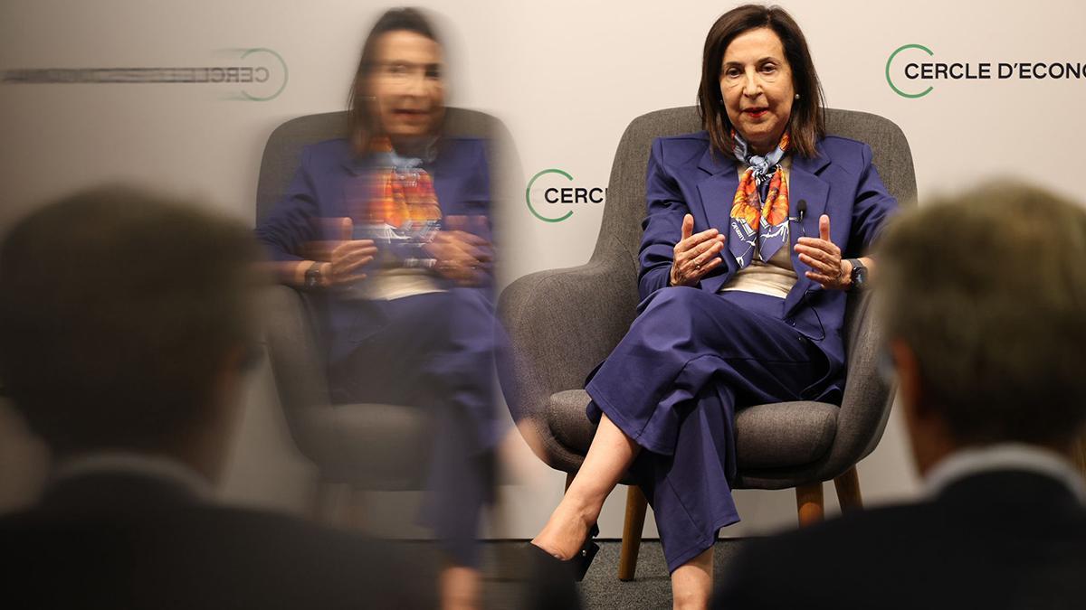 La ministra de Defensa, Margarita Robles, en el Cercle d'Economia