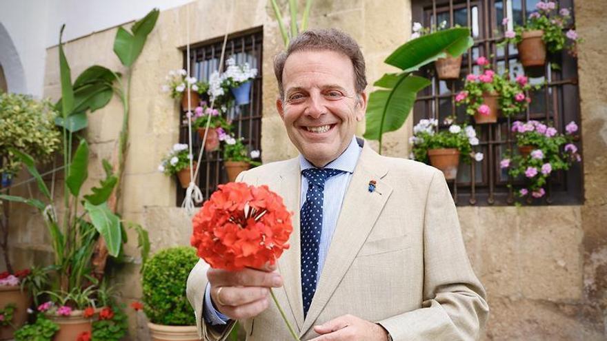 Julián Urbano, concejal de Fiestas y Tradiciones del Ayuntamiento de Córdoba: «Nos gusta que nos visiten, pero no vamos a permitir la masificación»