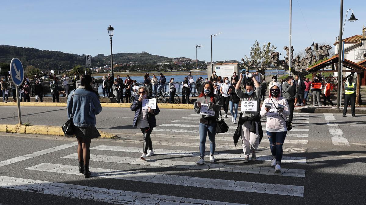 Protesta de los hosteleros del Val Miñor.