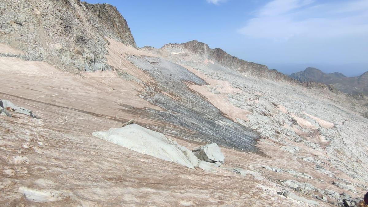 El glaciar del Aneto en el Pirineo.