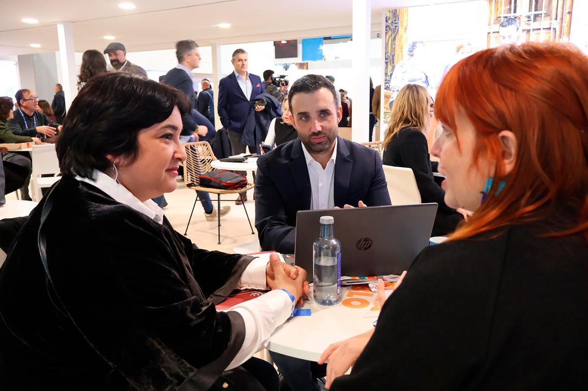 Jornada de trabajo en Fitur.