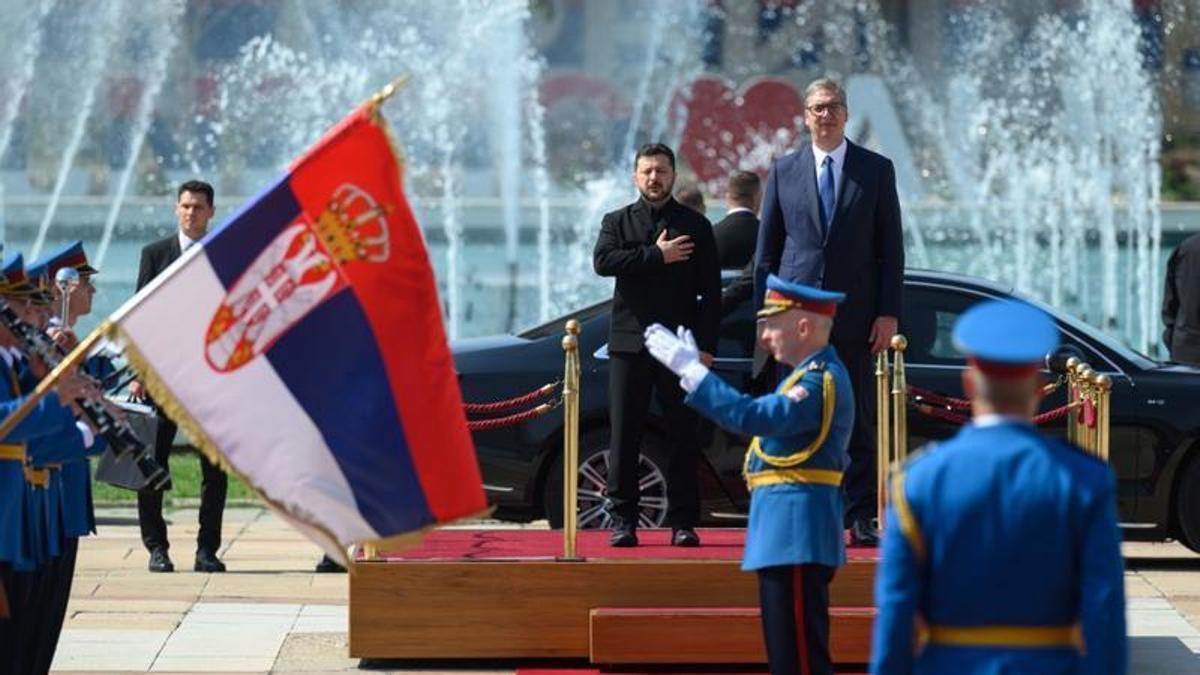 Volodimir Zelenski visita Serbia acompañado del presidente Aleksandar Vucic, a 8 de agosto de 2026
