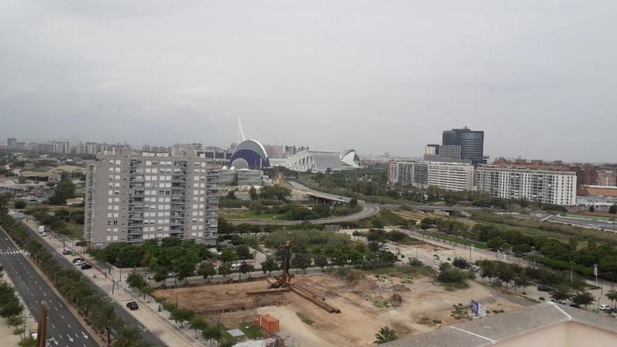 Solar donde Metrovacesa está construyendo el edificio.