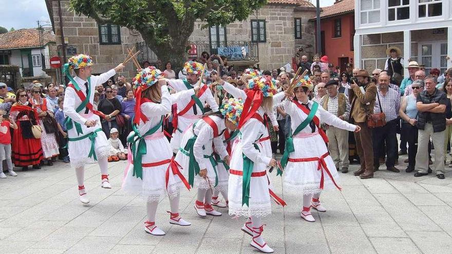 Vilanova dos Infantes voltou onte ó ano 1900