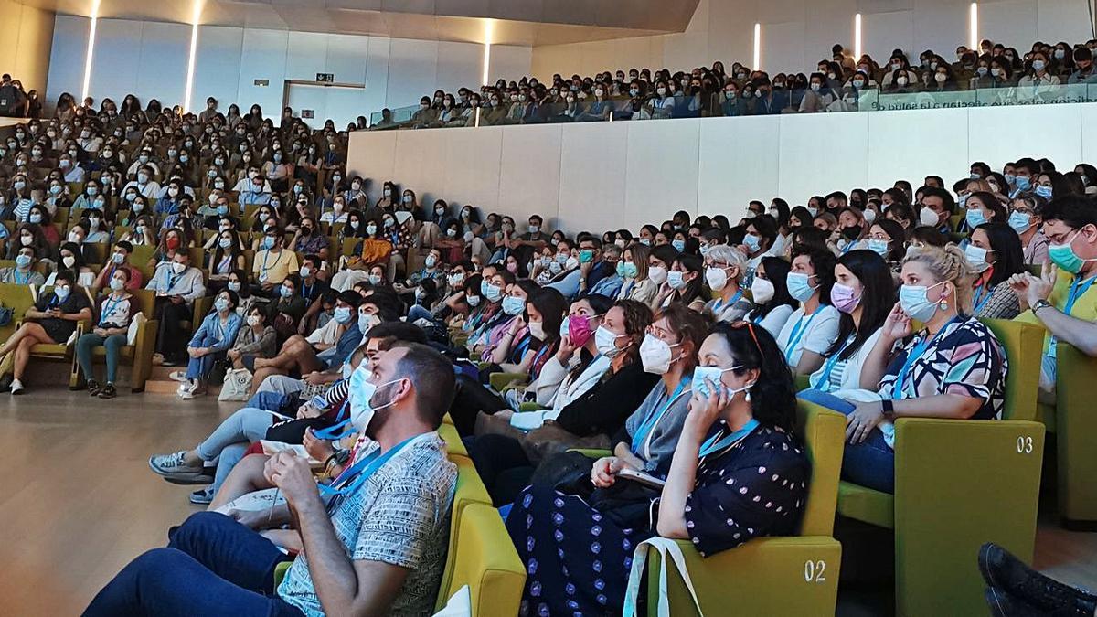 Público durante la presentación, ayer, del congreso que acogerá a más de 2.500 médicos de familia. |