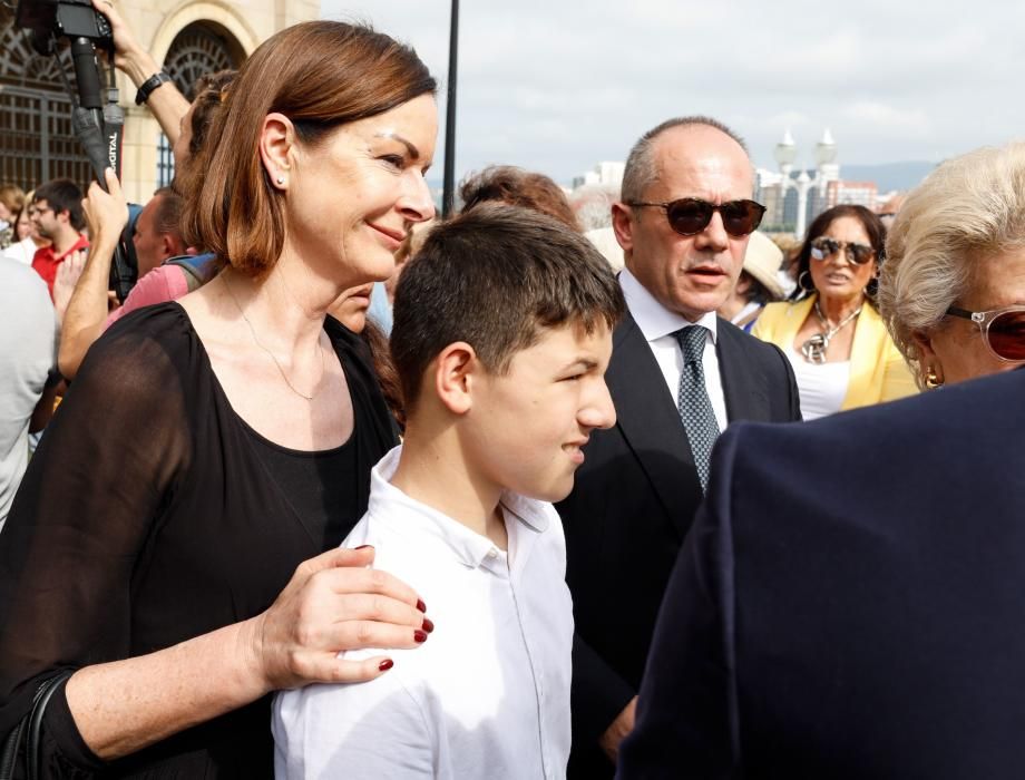 Funeral de Arturo Fernández: Emoción para despedir al chatín de la Puerta de la Villa