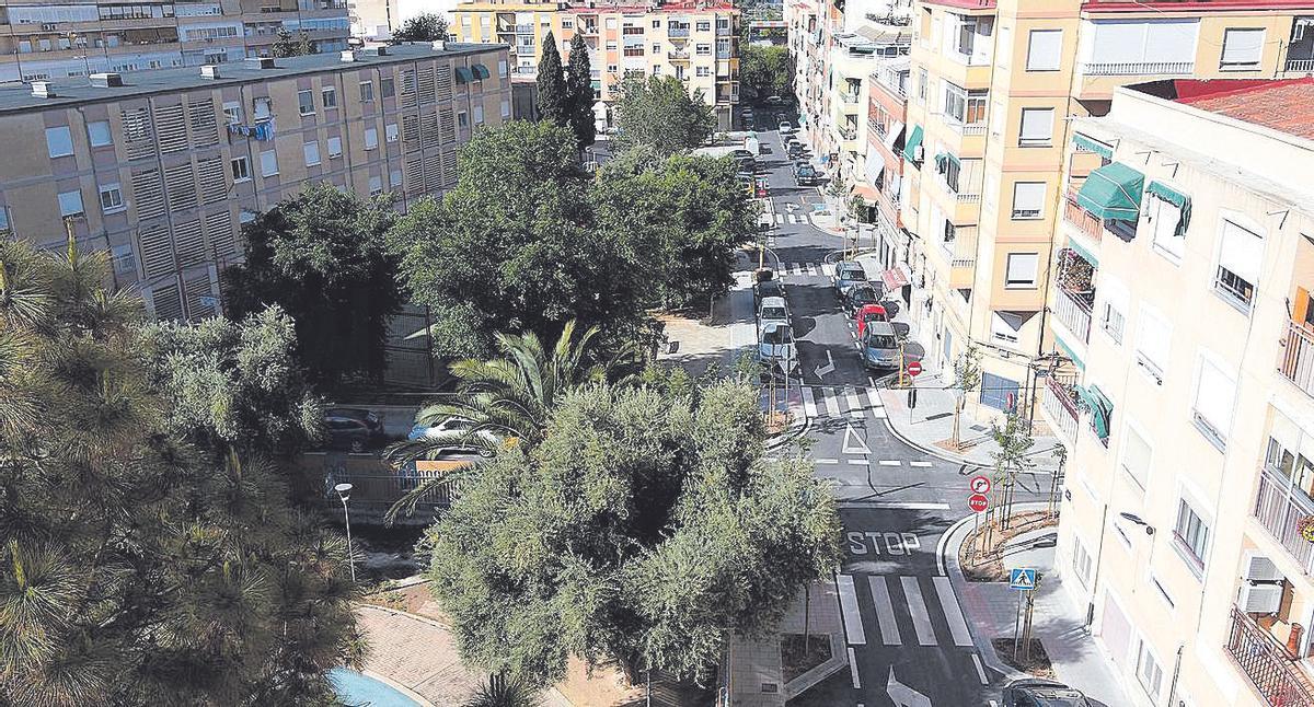 Vista aérea del barrio Feria-Cocoliche, con las calles reurbanizadas con arbolado y aceras más amplias.