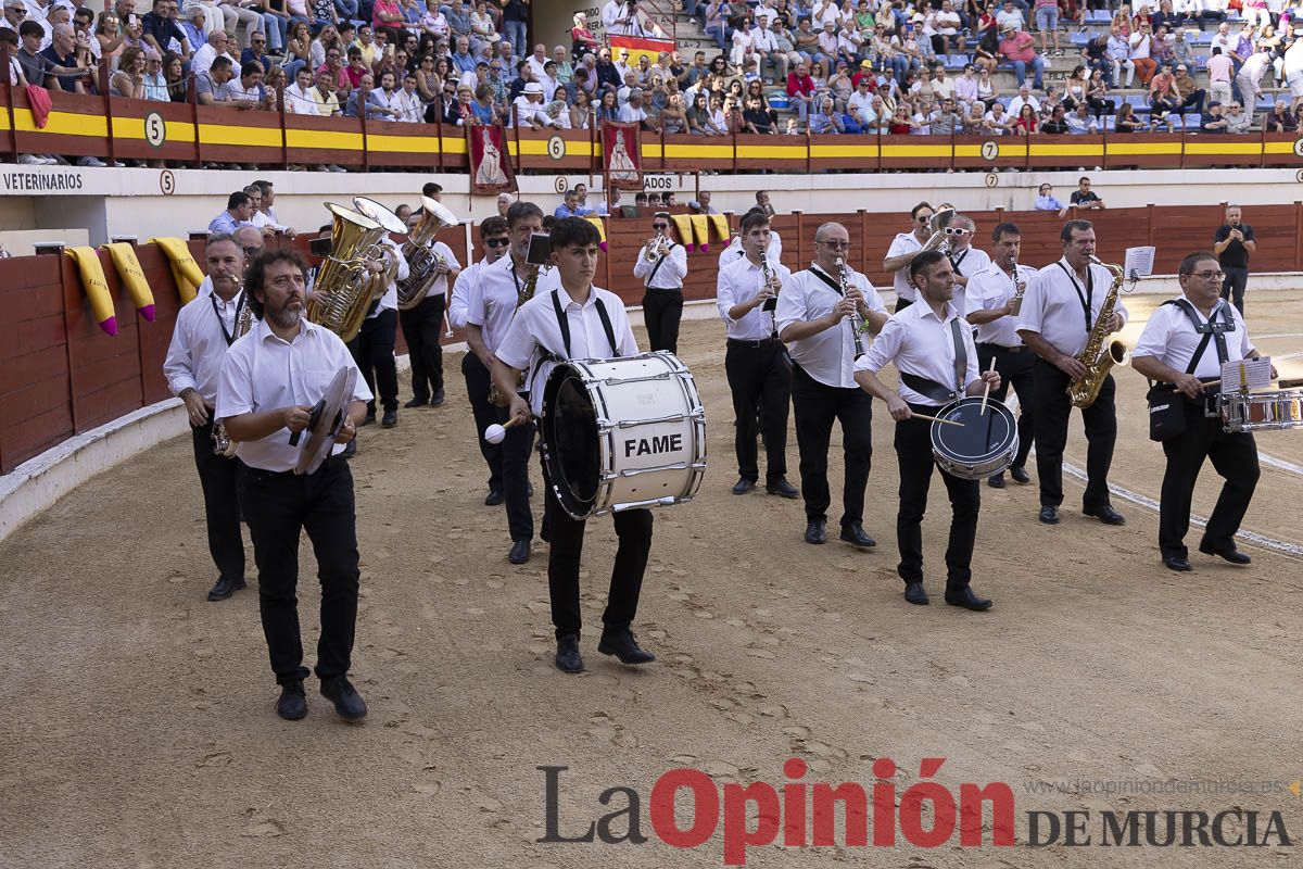 Tarde histórica en Abarán con la alternativa de José María Trigueros y el indulto de Tomás Rufo, junto a Castella salieron a hombros