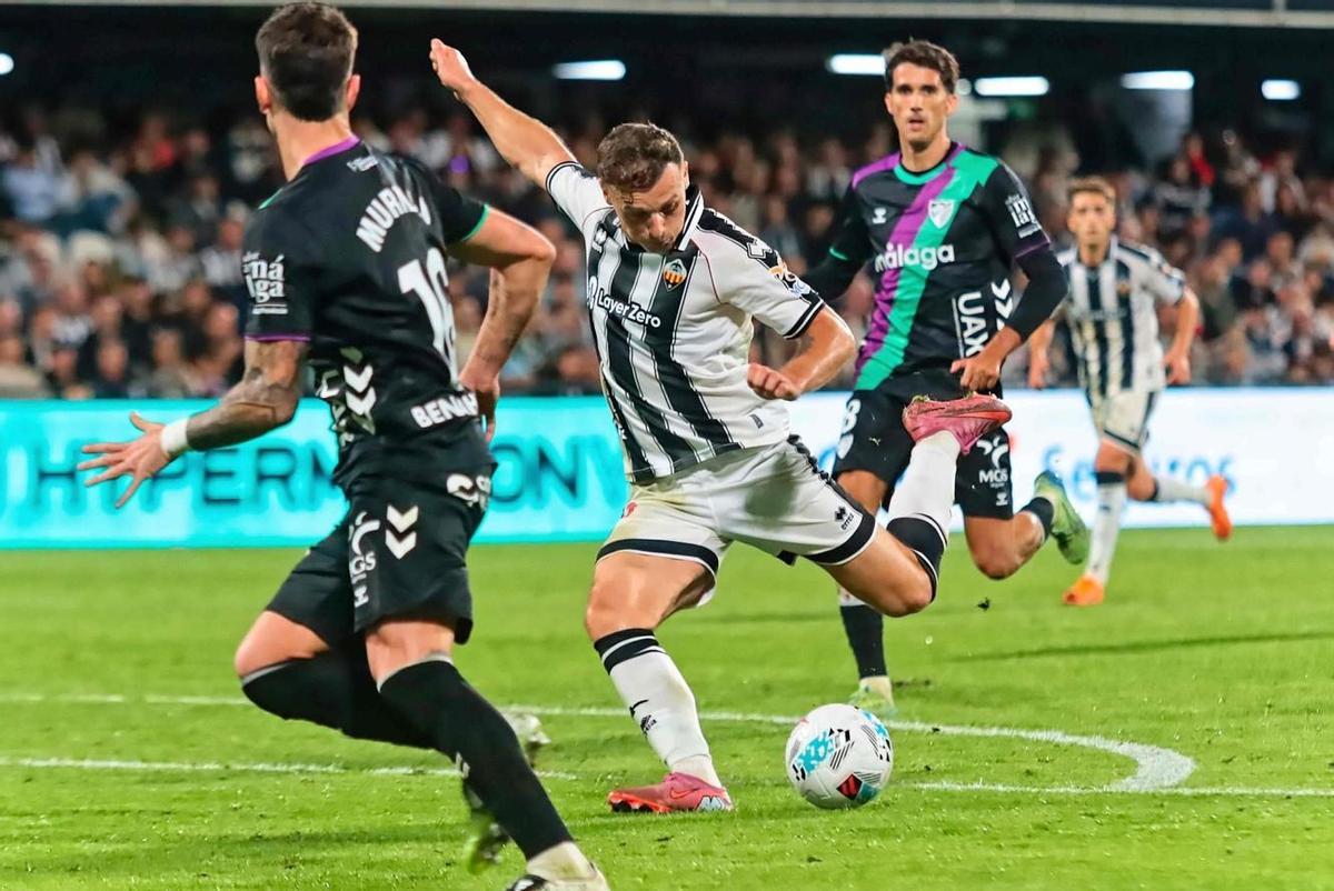 El Castellón lleva una buena trayectoria y le dan candidato para luchar por el ascenso.