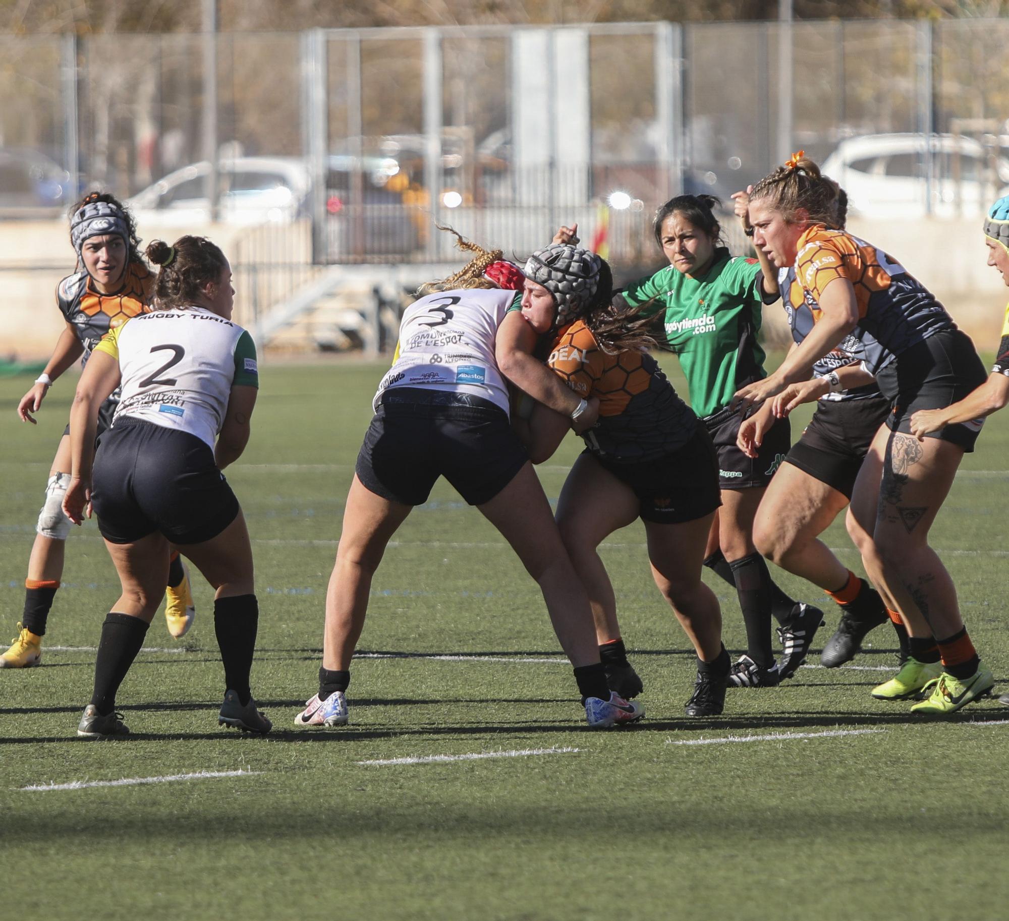 Derbi Teika femenino entre Les Abelles y Rugby Turia (12-18)