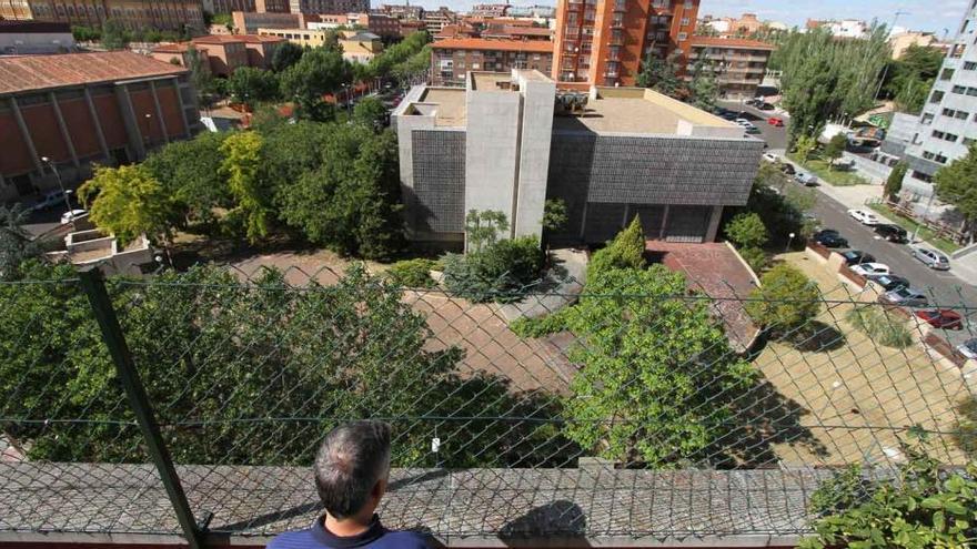 Vista general del Banco de España, en la plaza de Cristo Rey.