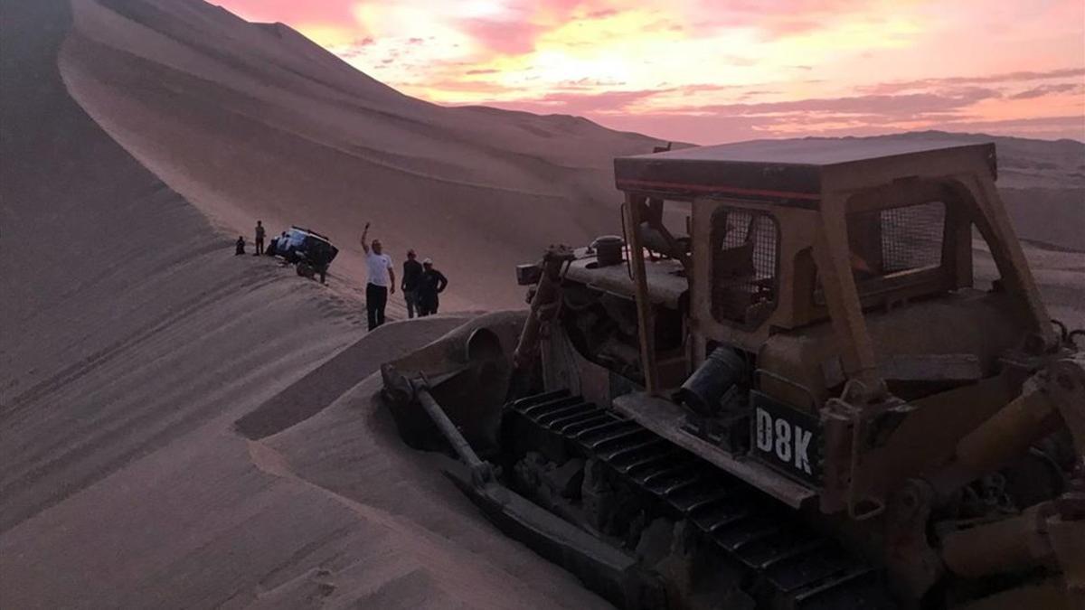 Rescate del camión de Juvanteny en las dunas