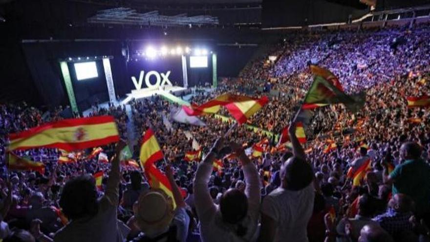 Vox reuneix 10.000 persones per «ressuscitar Espanya»