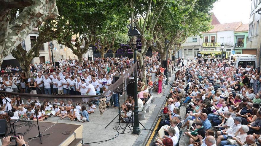 Voces que cantan al corazón de Vilaxoán