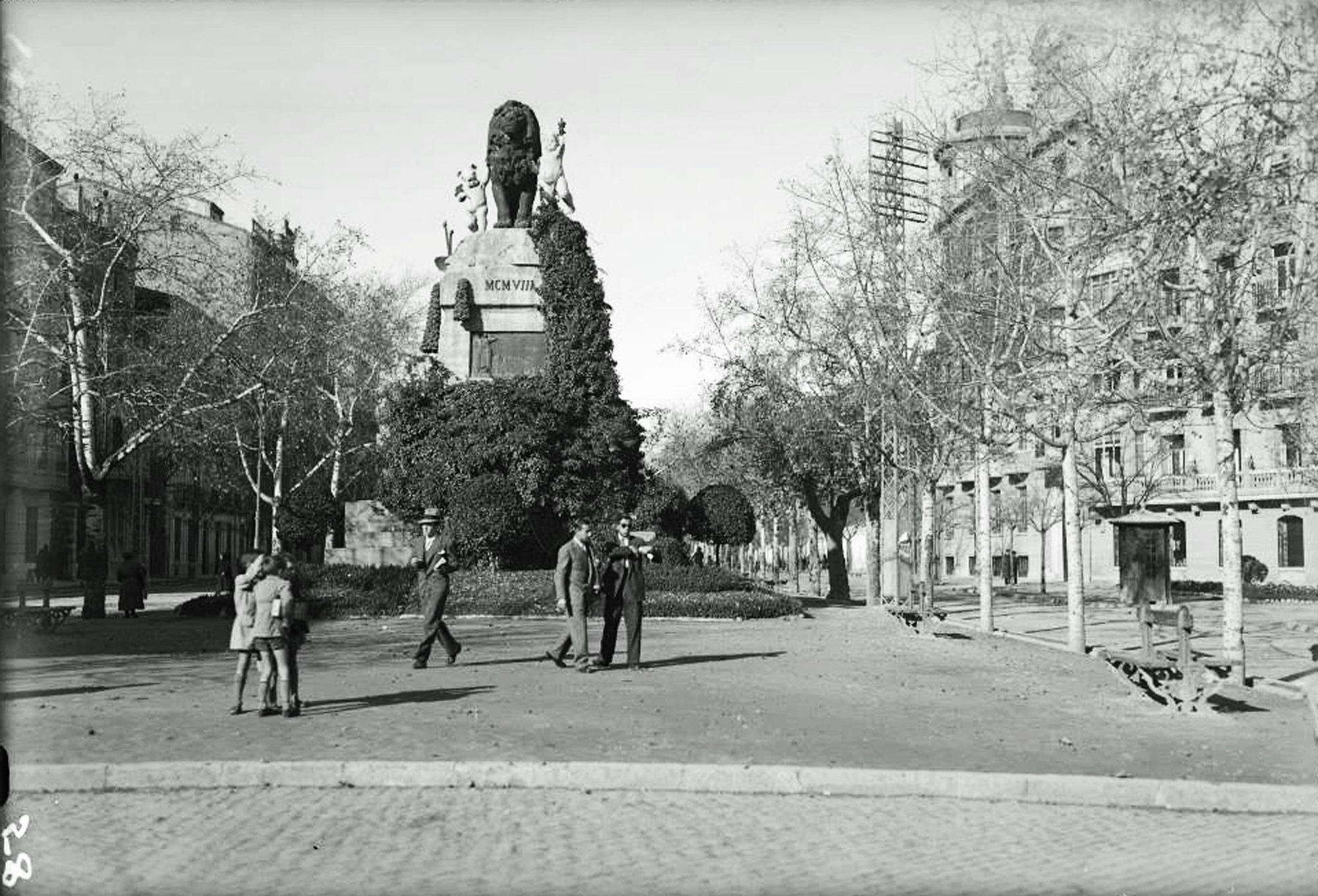 Paseo Pamplona en 1930.jpg