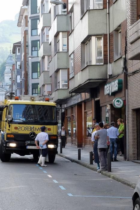 Desalojan un supermercado en Mieres al sufrir los clientes malestar