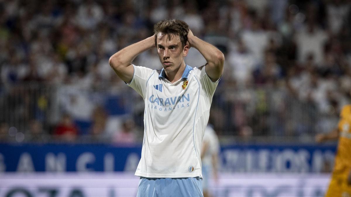 Paulino se lamenta en un partido del Real Zaragoza.