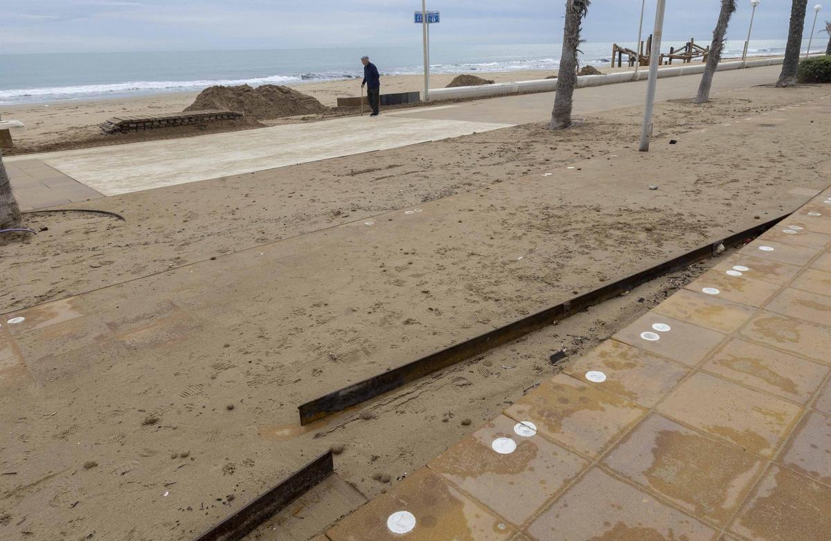 Estas son las playas más afectadas por las borrascas Ingrid y Harry en Alicante Estas son las playas más afectadas por las borrascas Ingrid y Harry en Alicante