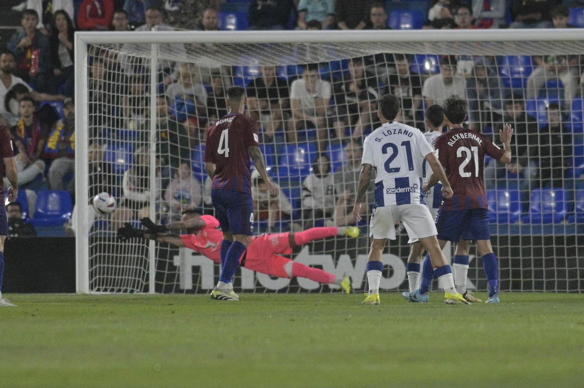 Un paso más hacia la permanencia (0-0)