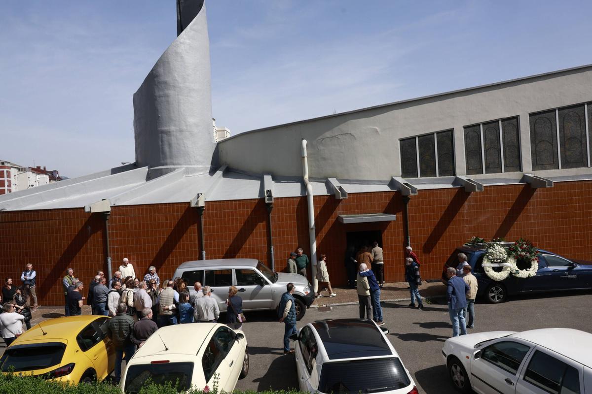 EN IMÁGENES: Funeral del montañero Ramón Isidro González