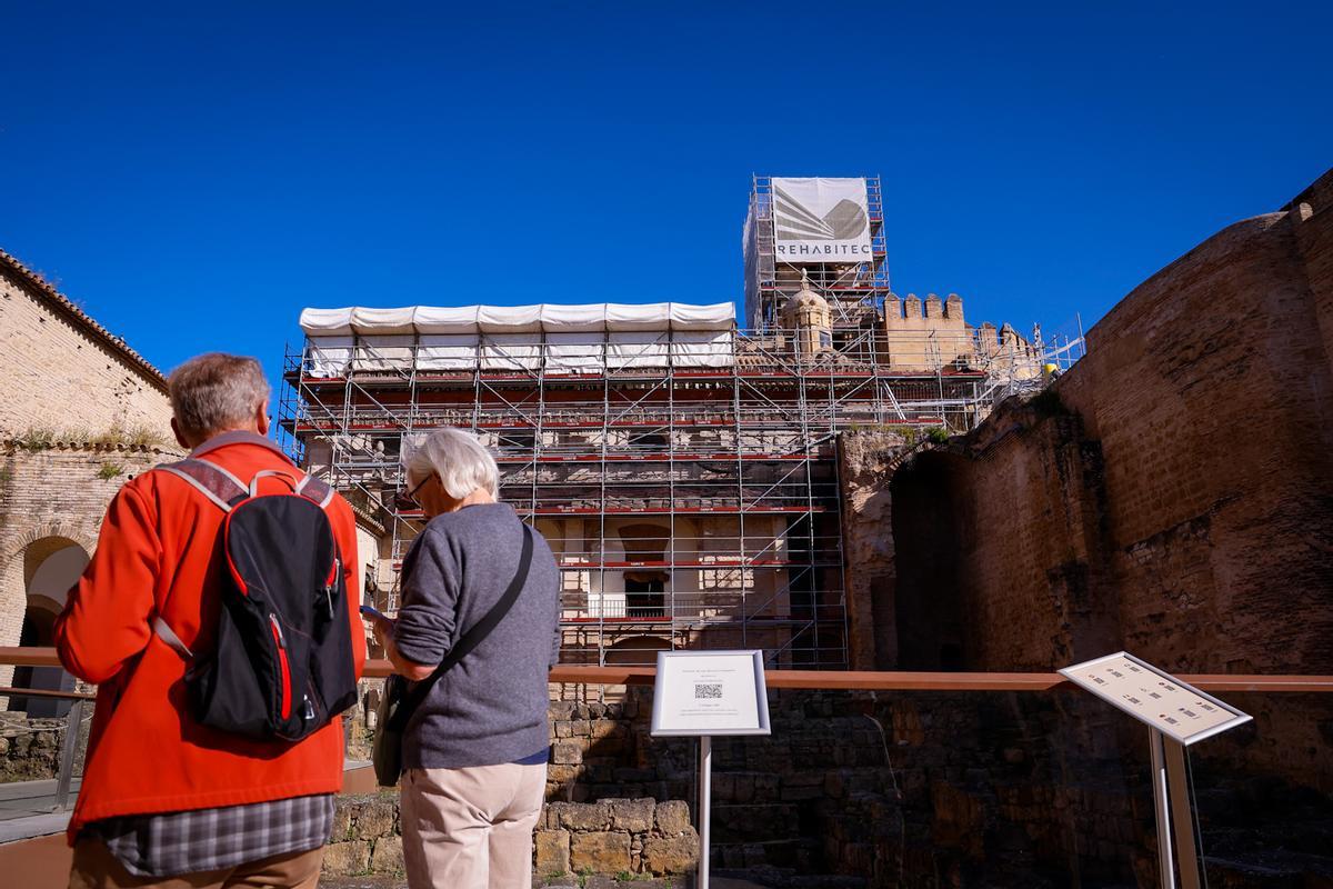 La restauración de la Torre del Homenaje y de la cubierta del Salón de Mosaicos