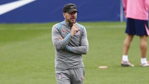 El Atlético de Madrid, con serios problemas en defensa por las lesiones, espera al Lille en Champions