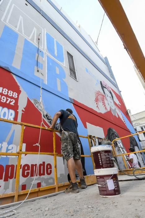 15-04-19 LAS PALMAS DE GRAN CANARIA.CALLEJON LAS LAGUNETAS. LAS PALMAS DE GRAN CANARIA. Fotos de un mural que estan pintando en un solar en el callejon Las Lagunetas.  | 15/04/2019 | Fotógrafo: Juan Carlos Castro