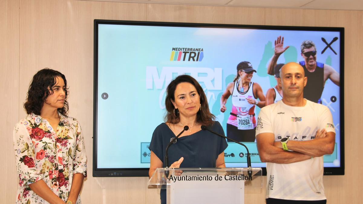 Vanessa Huesa, Maica Hurtado y Toni García, en la presentación de la MTRI Castellón.