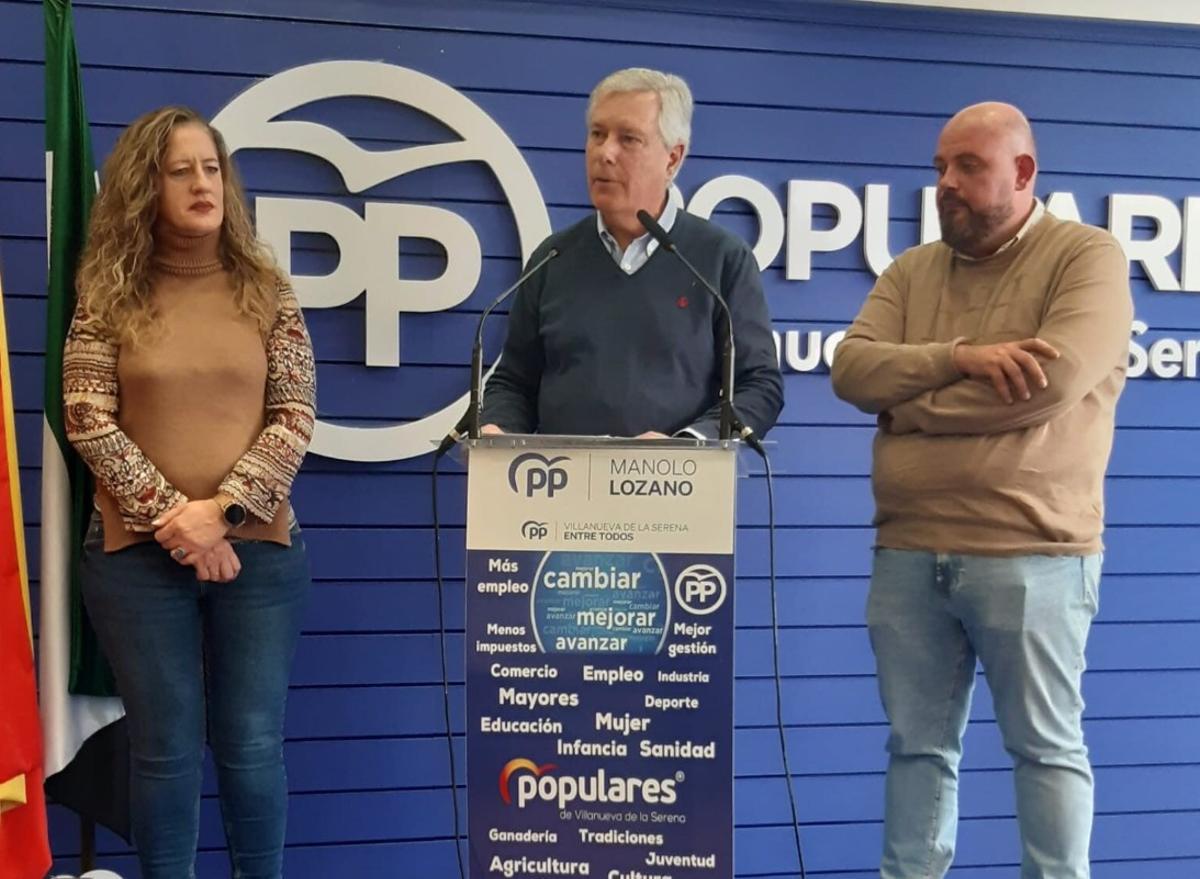 Manuel Lozano, portavoz del PP de Villanueva, en sala de prensa.