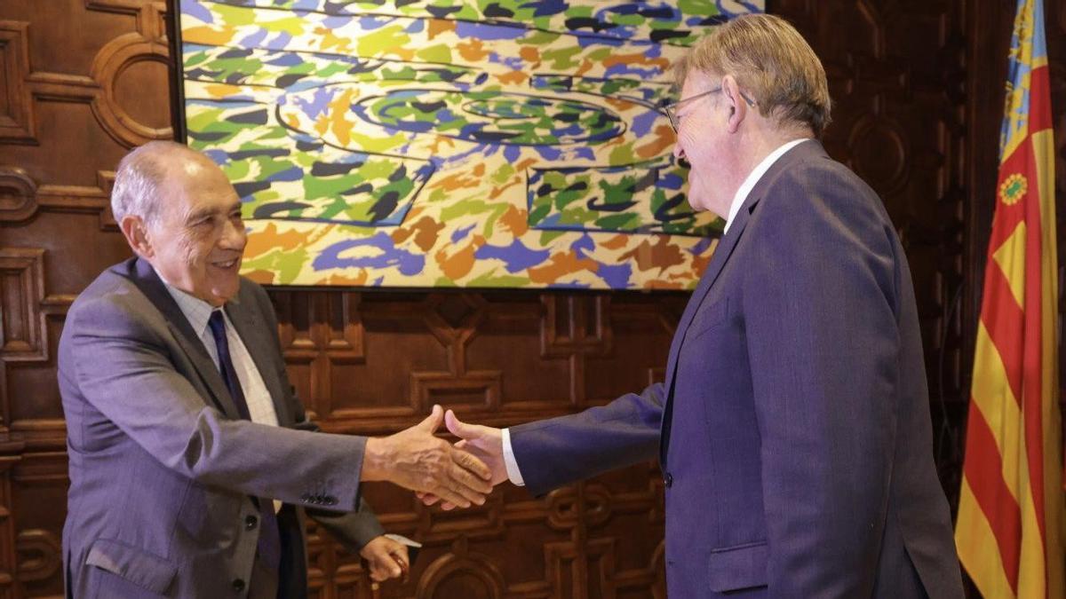 Carlos San Juan se reúne con Ximo Puig en el Palau de la Generalitat