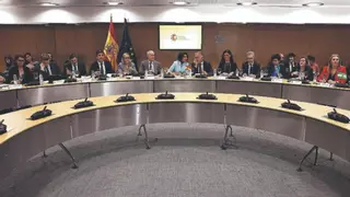 Madrid inicia el ‘indulto’ de la deuda catalana y a Canarias ni le responde