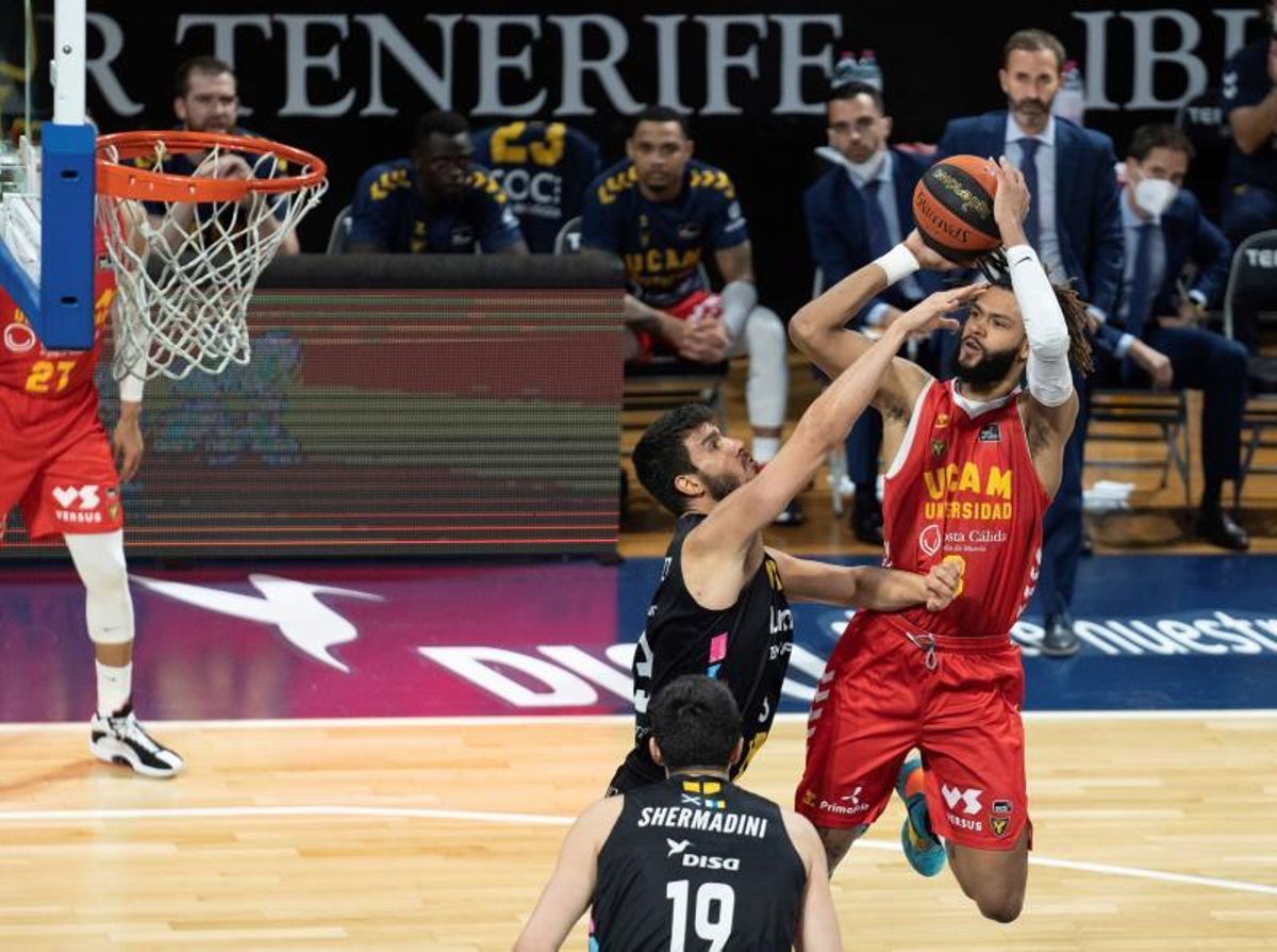 85-78. Marcelinho Huertas guía al Tenerife ante un combativo UCAM Murcia