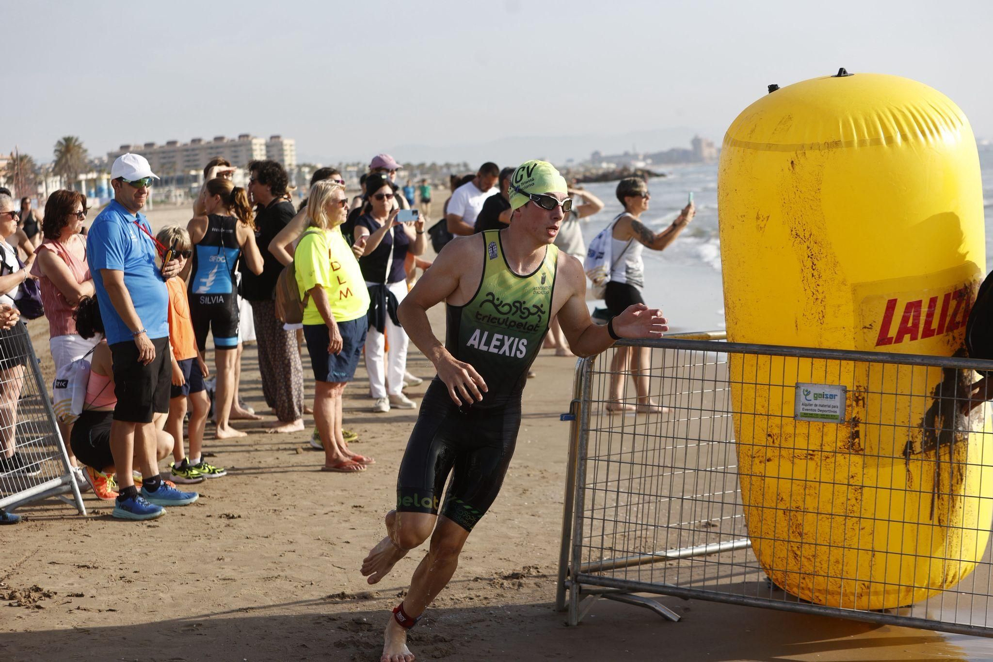 Las mejores imágenes del Mediterránea Triatlón de València