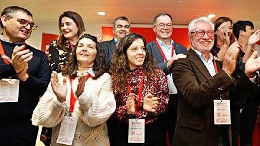 Marí Ribas, ayer, junto a los miembros de la nueva dirección insular del PSOE.