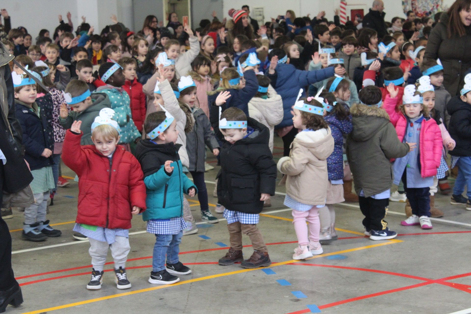 Celebración del Día de la Paz en el colegio Jovellanos.