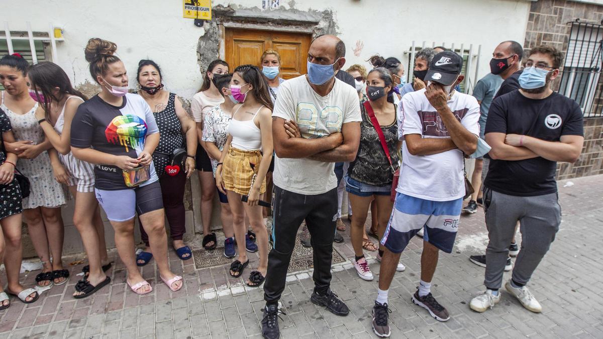 Desahucio paralizado en el barrio del Cementerio de Alicante