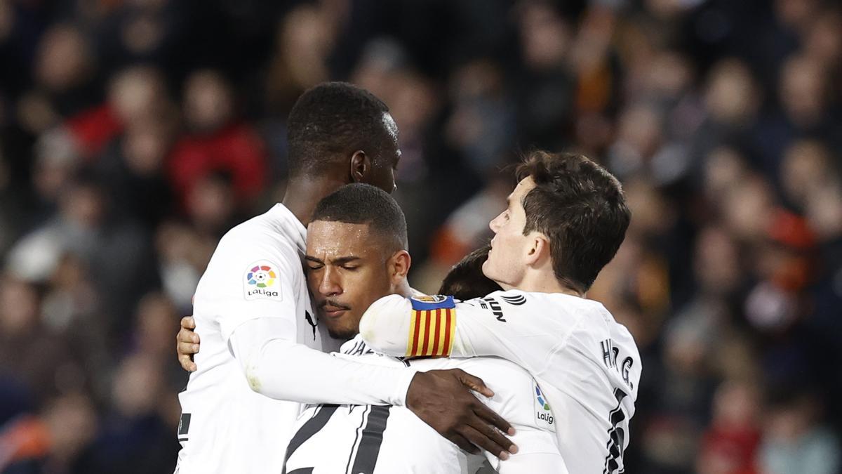 Valencia - Real Sociedad | La celebración del Valencia tras la victoria